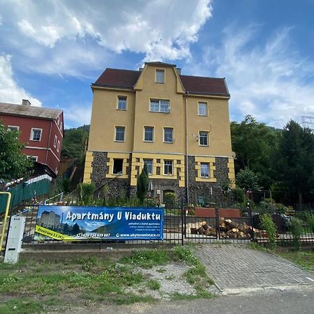Apartmany U Viaduktu 46 Ústí nad Labem Buitenkant foto