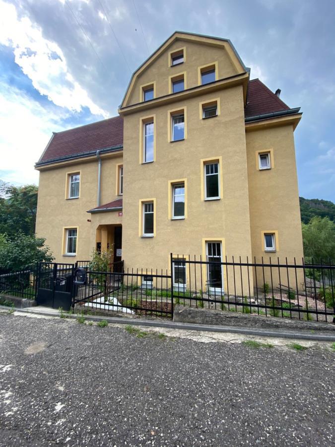 Apartmany U Viaduktu 46 Ústí nad Labem Buitenkant foto